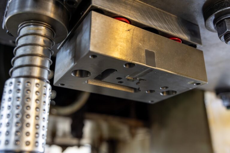Read more about the article Metal Stamping Processes: A Complete Guide to Modern Manufacturing Methods
